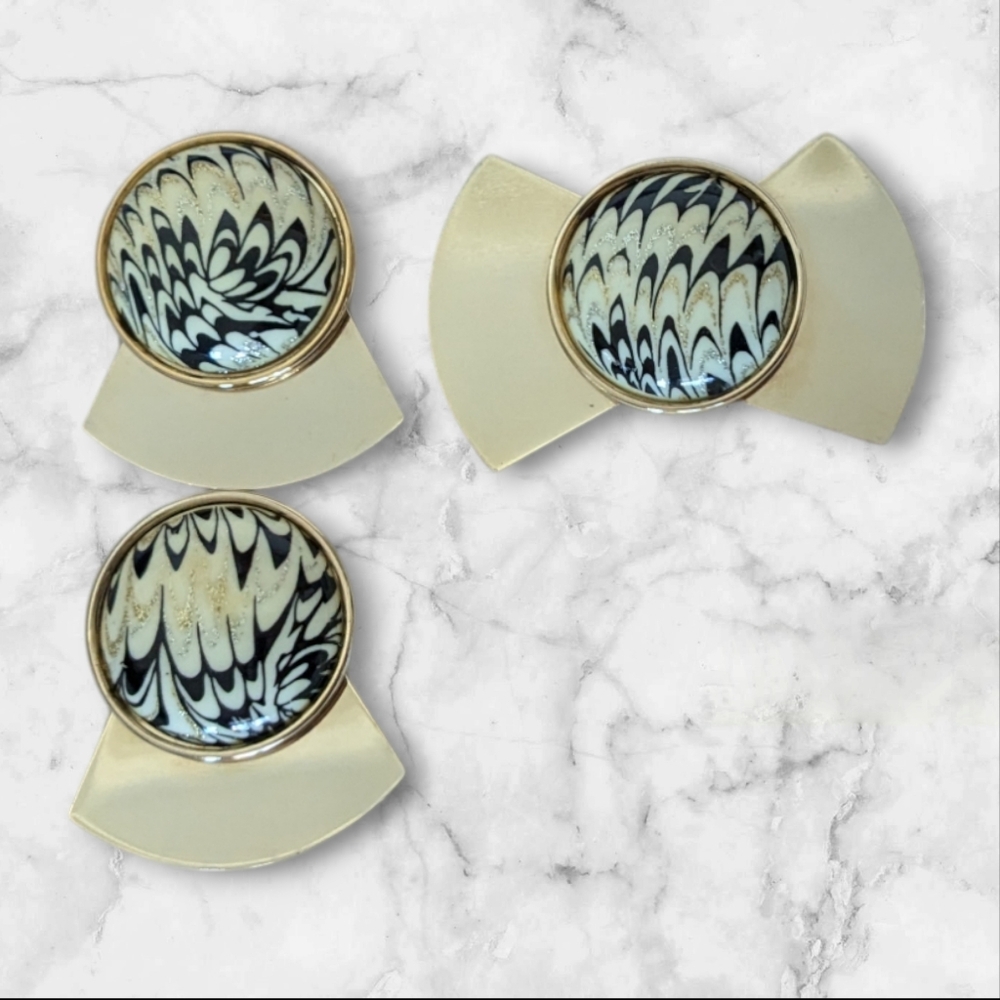 Brooch and earings
